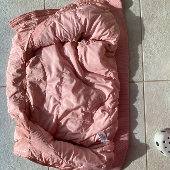 NEW Women's Winter Crop Vest Puffer Vest Small Pink - Picture 3 of 7